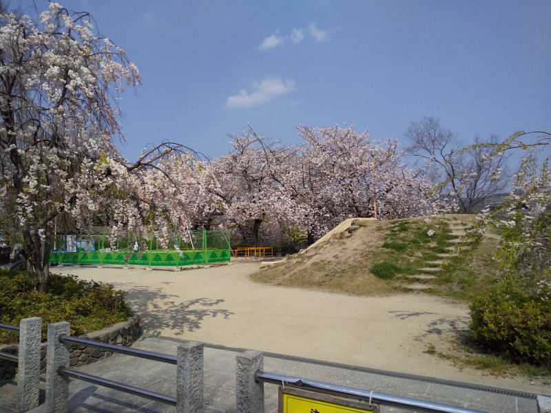 先斗町公園 / 京都 ブログ ガイド