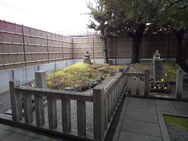 紫式部の墓 / 京都 ブログガイド