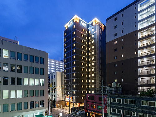 アパホテル〈博多駅前3丁目〉