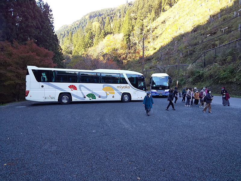 貴船バス停9時過ぎ2024 / 京都観光旅行ガイド