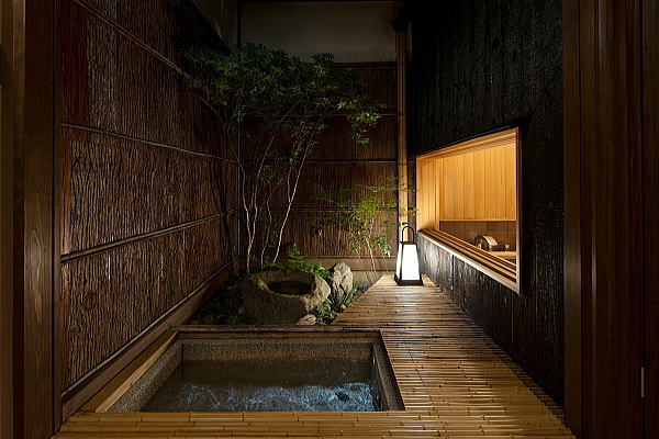 八坂半 / 京都観光旅行ガイド