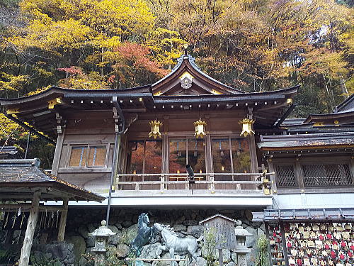 貴船神社 紅葉 2025 / 京都観光旅行ガイド