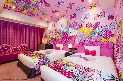 ホテルオーレのキティルーム「リボンルーム」