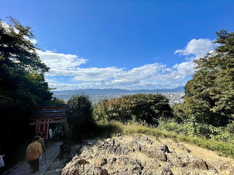 伏見稲荷大社 四ツ辻からの眺め