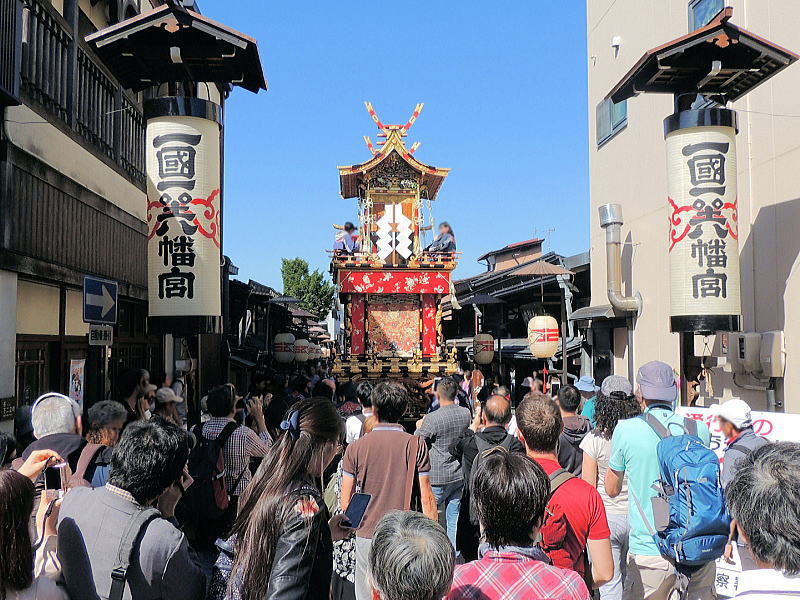 秋の高山祭 混雑